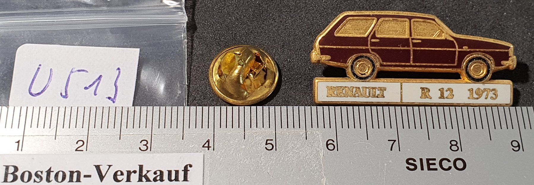 Plaketten & Abzeichen: U513 - Pin Renault R 12  1973 – Gebraucht aus Reinach BL von Boston-Verkauf 3