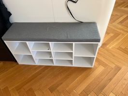 Shoe cabinet