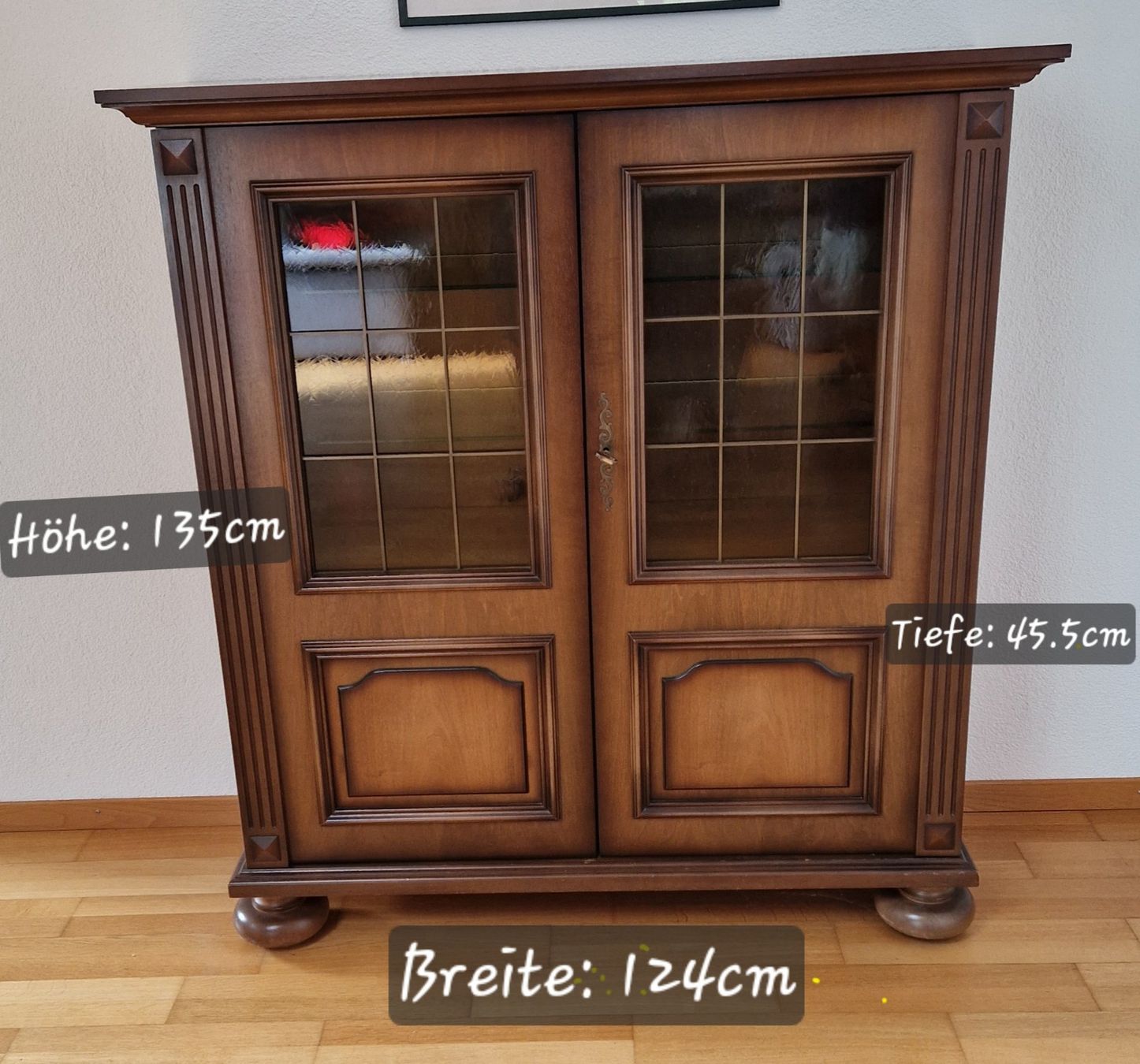 Buffets: Schönes Vitrinenbüffet – D'occasion à Mettmenstetten par Cam7