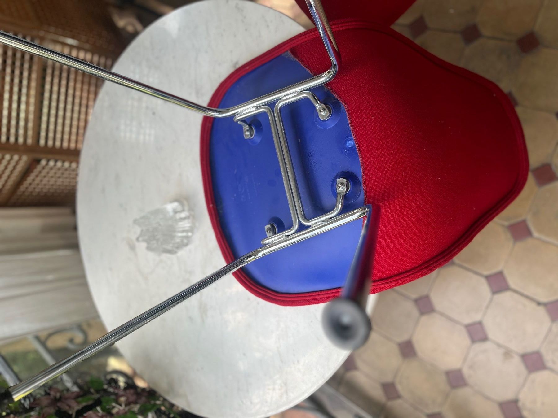Eames Sedie: Zwei Vitra Eams Side Chair mit Hopsack – Usato da Zürich venduto da Luftibus01 3