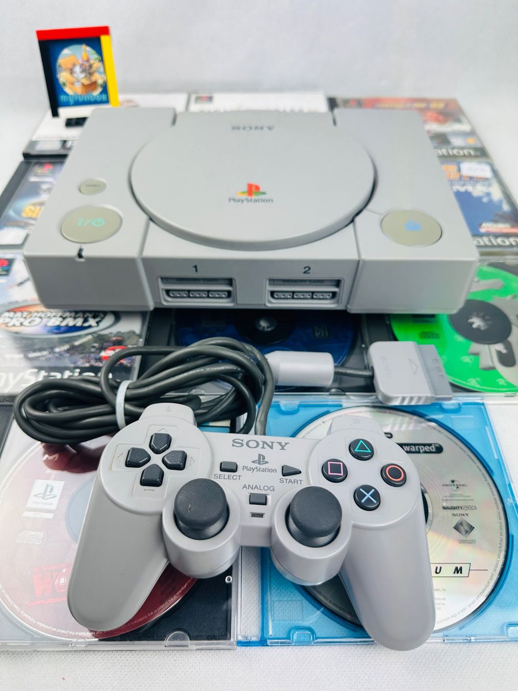 Sony Console: PS1 Bundle Konsole 11 Spiele + Dualshock Controller Konvolut – Usato da Kappel SO venduto da MyFunBox 1