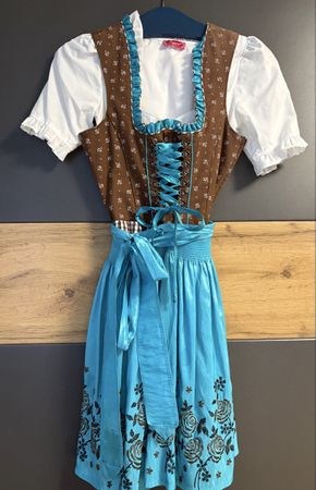 Dirndl Country Line Grösse 32 mit Jäckchen