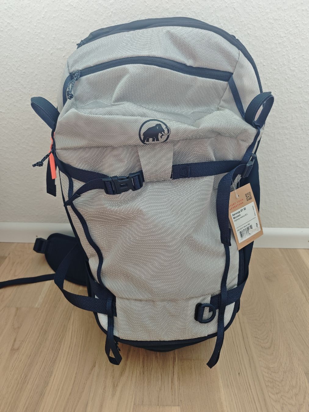 Mammut Zaini: Mammut Backpack 32L new with tags – Nuovo e nell'imballaggio originale da Rothenfluh venduto da Carly_Q