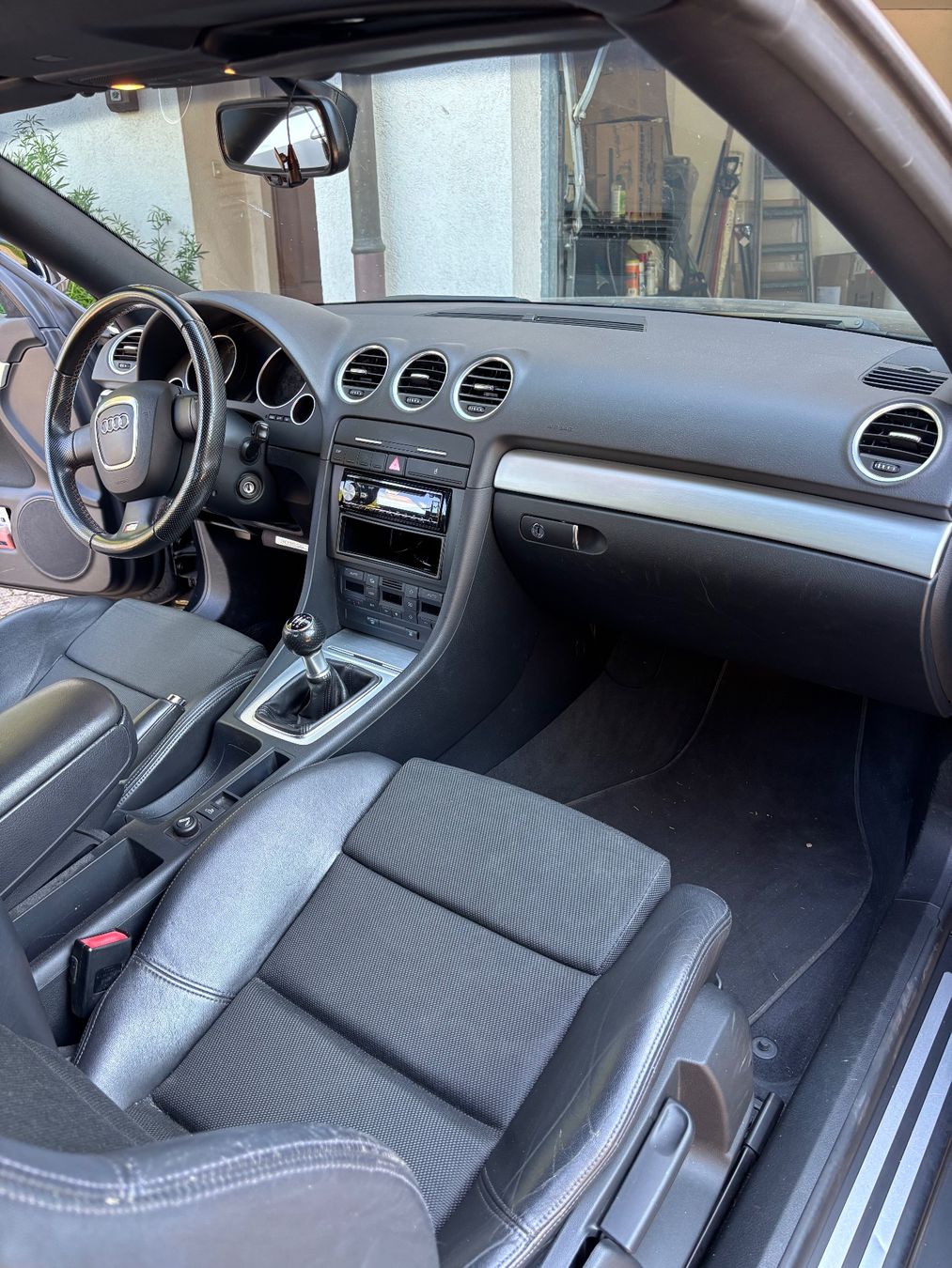 Audi Automobili: Audi A4 Cabriolet noir – Usato da Commugny venduto da tj0205 1