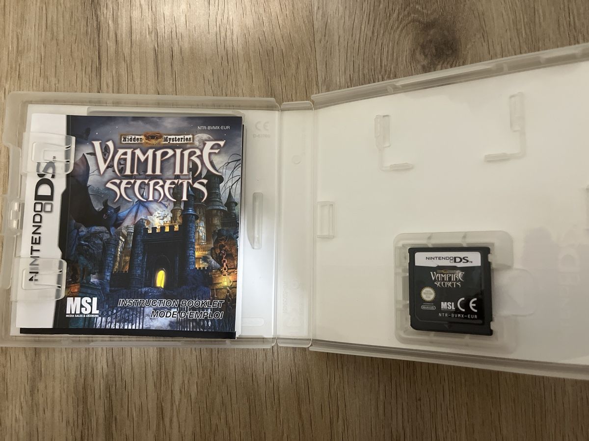 Nintendo Giochi: Hidden Mysteries: Vampire Secrets Nintendo DS - jeu – Usato da Siviriez venduto da fefe345 1
