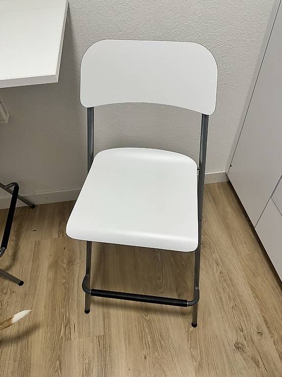 Tables: Wanklapptisch – D'occasion à Emmen par egl_k6zr 1