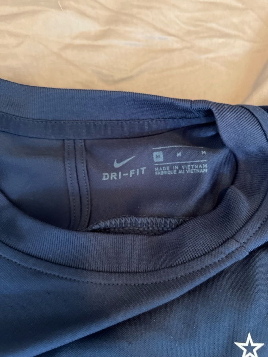 FCZ T-shirts: FCZ Trainingsshirt – D'occasion à Zürich par fla_2552 1