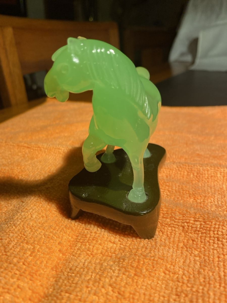 Figuren: Une paire de chevaux en verre chinois – Gebraucht aus Bevaix von Dominixx52 2