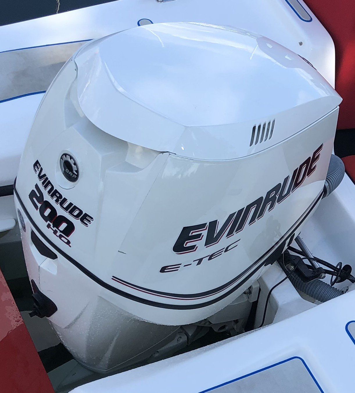 Evinrude Motoren: ENVINRUDE E200HSLAAD 200 PS Vorführmotor – Gebraucht aus Avenches von BOOTTRANSPORTE 1