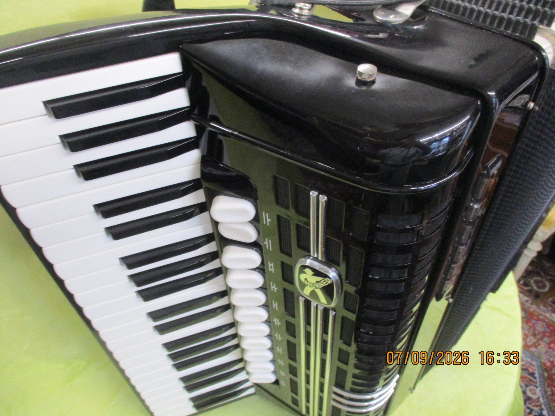 Strumenti musicali: Akkordeon Hohner Cassotto II – Usato da Jegenstorf venduto da Oktavio 4