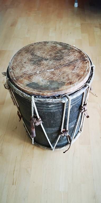 Instruments de musique: Kachhi Dhol Trommel / Doppeltrommel – D'occasion à St. Gallen par 3eich