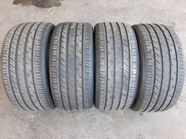 Sommerpneu  255 / 35 20