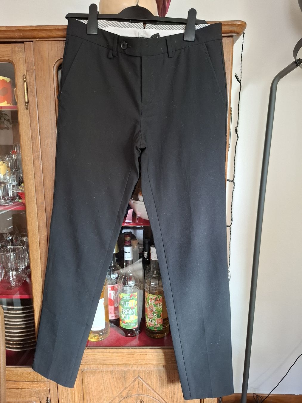 Benetton Pantaloni: Pantalon Benetton taille M – Nuovo (secondo la descrizione) da La Tour-de-Peilz venduto da Marin_nette