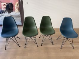 Vitra Eames Stühle (4 Stück)