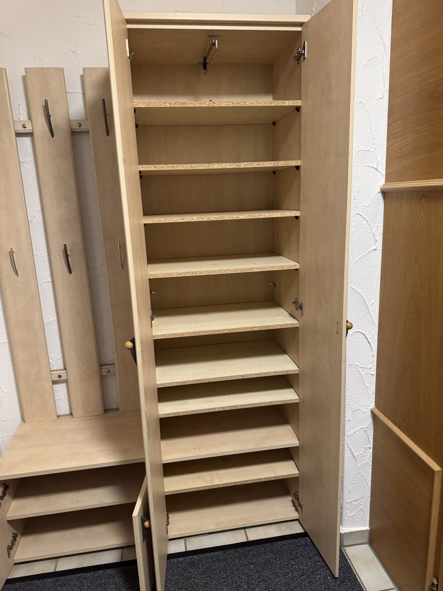 Porte manteau: Garderobe  – D'occasion à Seedorf UR par seeli01 2
