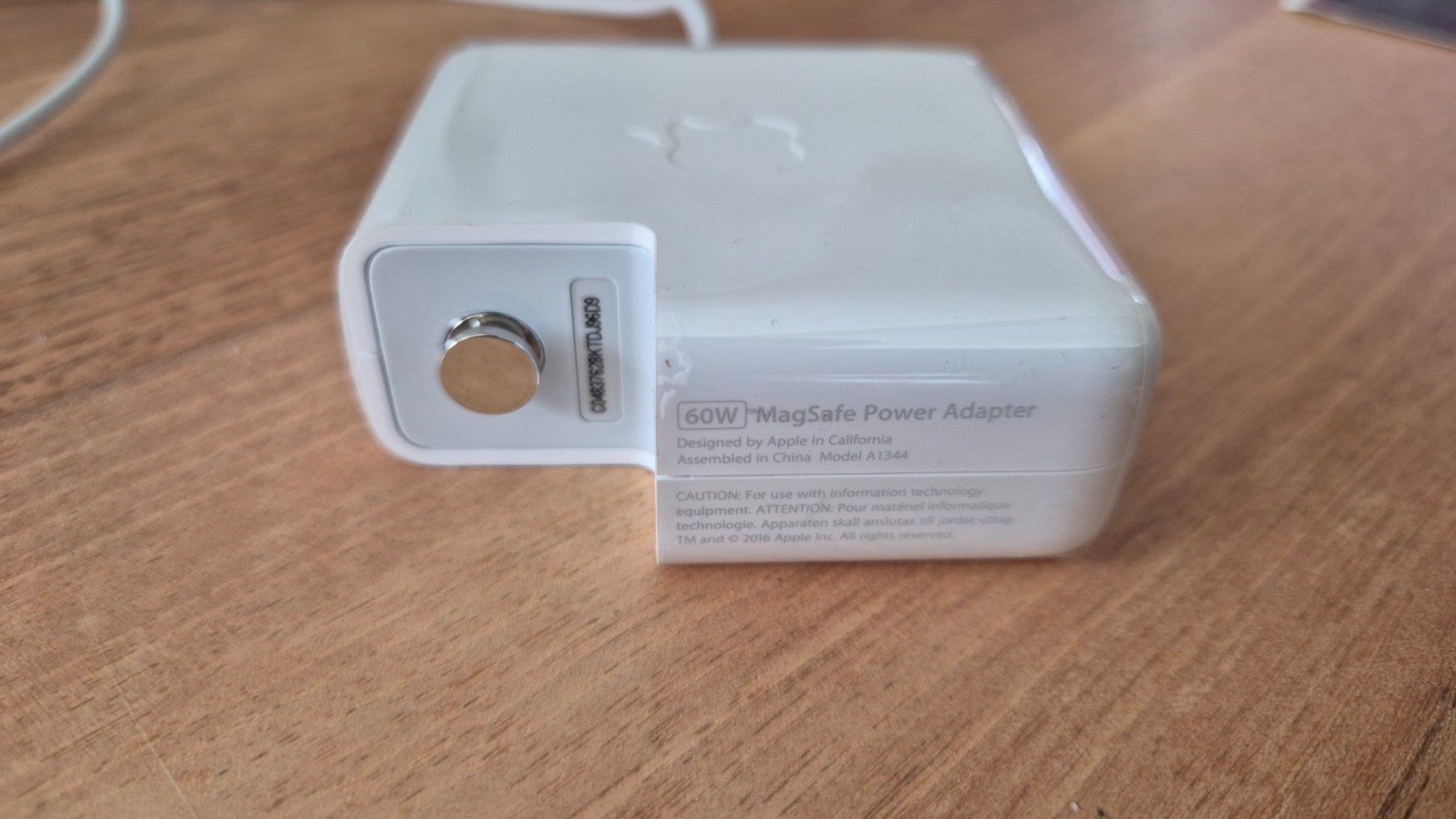 Apple Ladegeräte: Apple MagSafe 60W Power Adapter Model A1344 Ladekabel – Gebraucht aus Lumbrein von gianandris