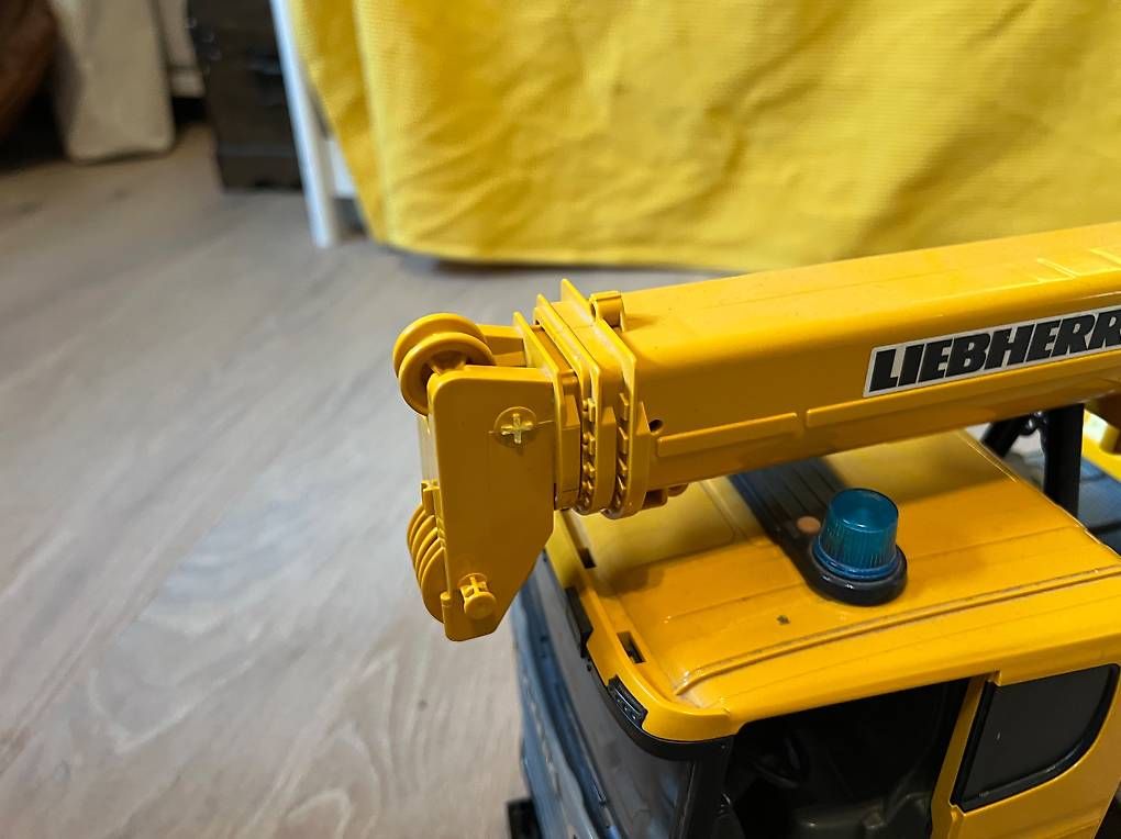 Jouets: Bruder Kranlastwagen – D'occasion à Cazis par Sibrag 3