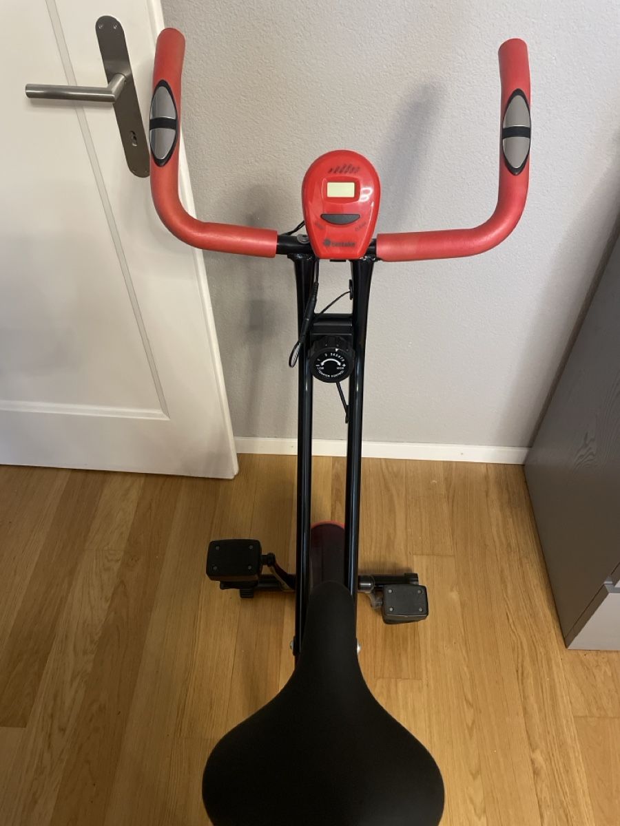 TecTake Hometrainer: Heimtrainer tectake klappbar – Gebraucht aus Zug von matjeanine 1