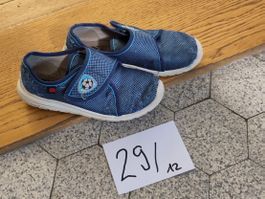 Hausschuhe, elefanten Gr. 29, blau mit Fussball, mit Klett