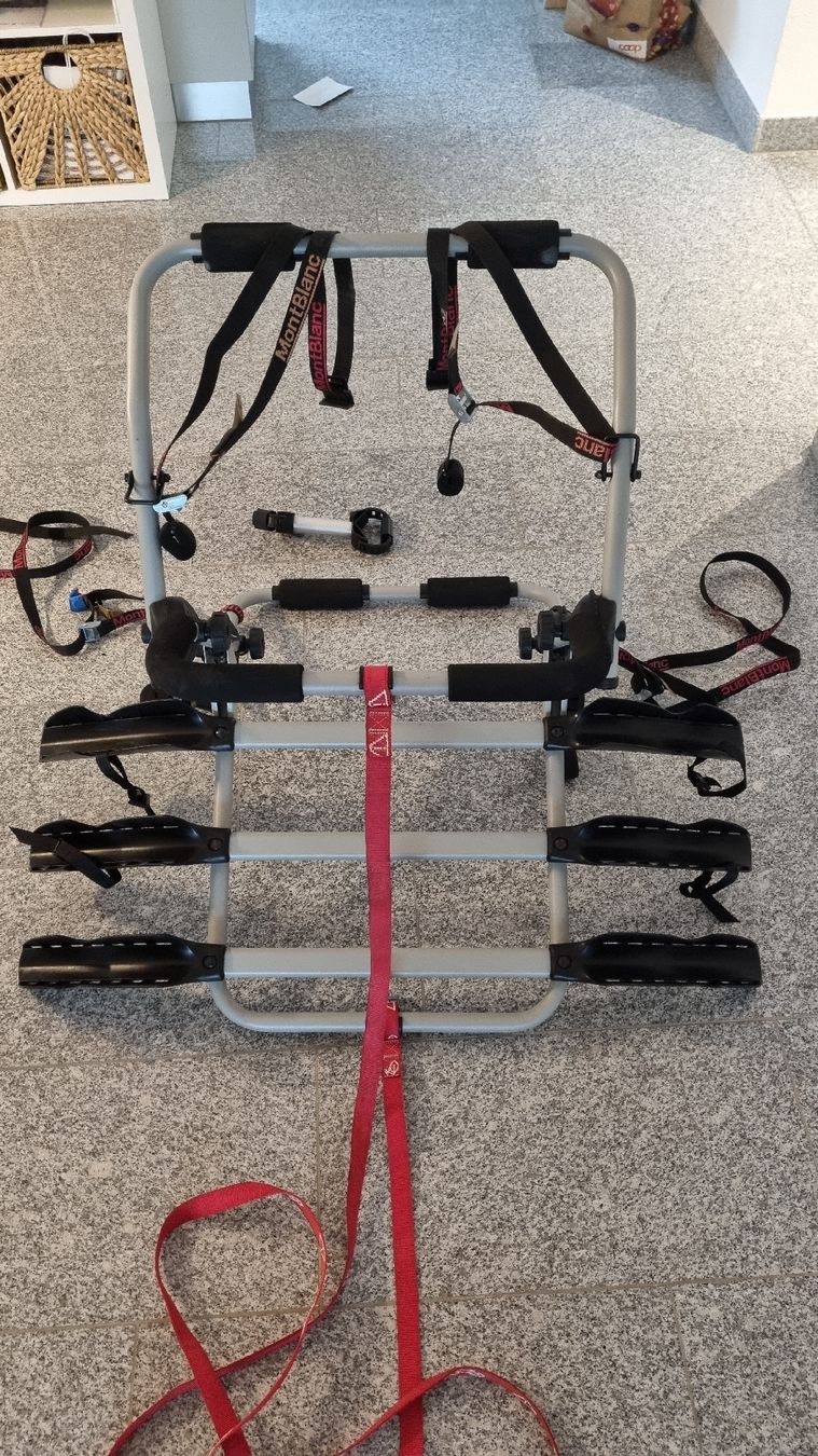 Supporti per biciclette: Fahrradträger – Usato da Sursee venduto da molson89