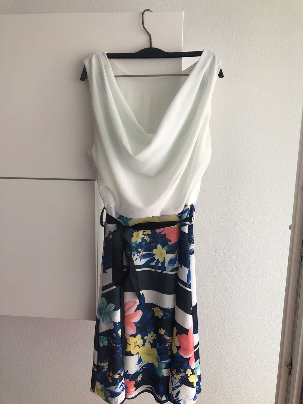 Kleider: Kleid für Damen – Gebraucht aus Basel von vlo_5wjf
