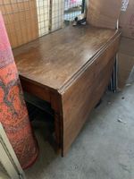 Antiker Tisch