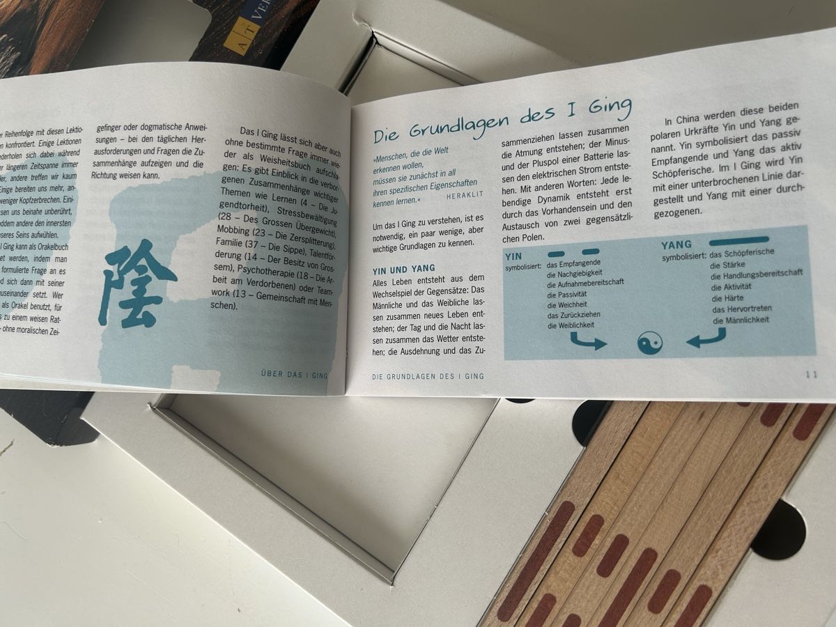 Spiele: Simpl-I-Ging Set das älteste Orakel der Welt, wie neu – Gebraucht aus Allschwil von Maline1 4