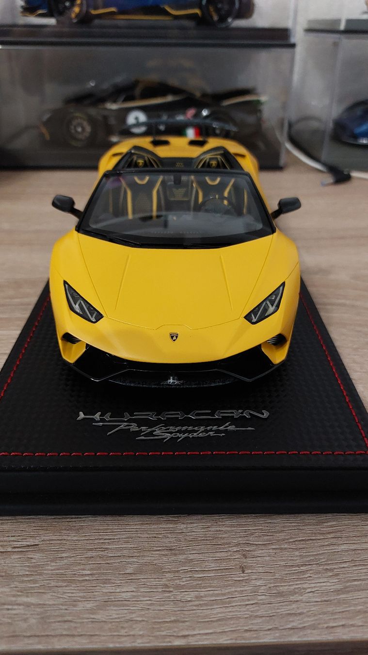Lamborghini Modellini d'auto: Lamborghini Huracan Performante Spider MR Collection – Nuovo (secondo la descrizione) da Bellikon venduto da Kekko11 4