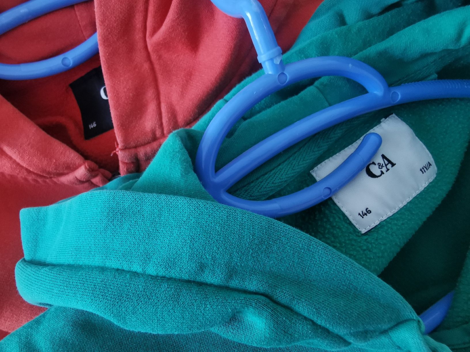C&A Jacken: 3er Set Hoodies von C&A, Grösse 146  – Gebraucht aus Glattbrugg von riseca 5