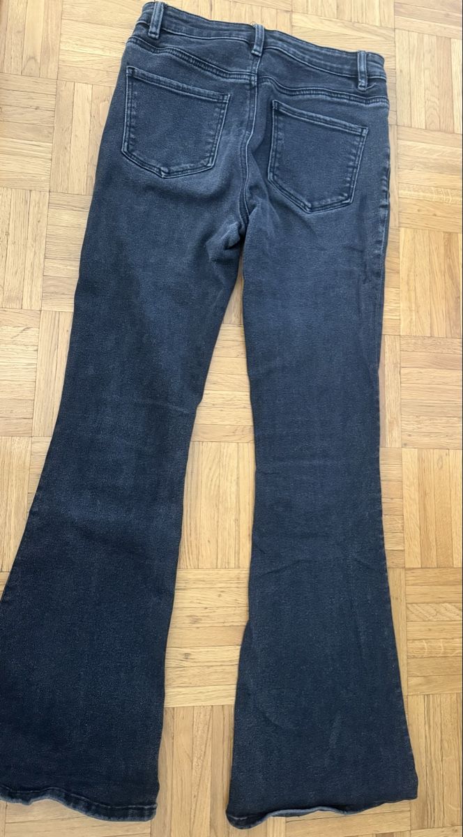 Stradivarius Jeans: Jeans bootcut noir STR – Gebraucht aus Vernier von DubasNicole 3