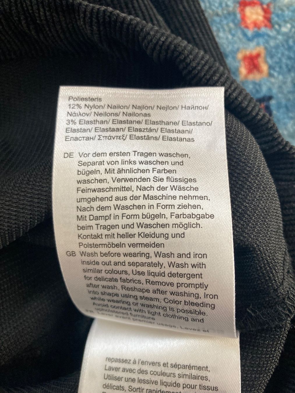 Cecil Giacche: fabrikneue, samtene, schwarze Cecil Jacke, Grösse s – Nuovo e nell'imballaggio originale da Otelfingen venduto da pat_8jmb 6