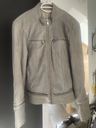 Elegante Damen Lederjacke in grau, Grösse M, Top Zustand