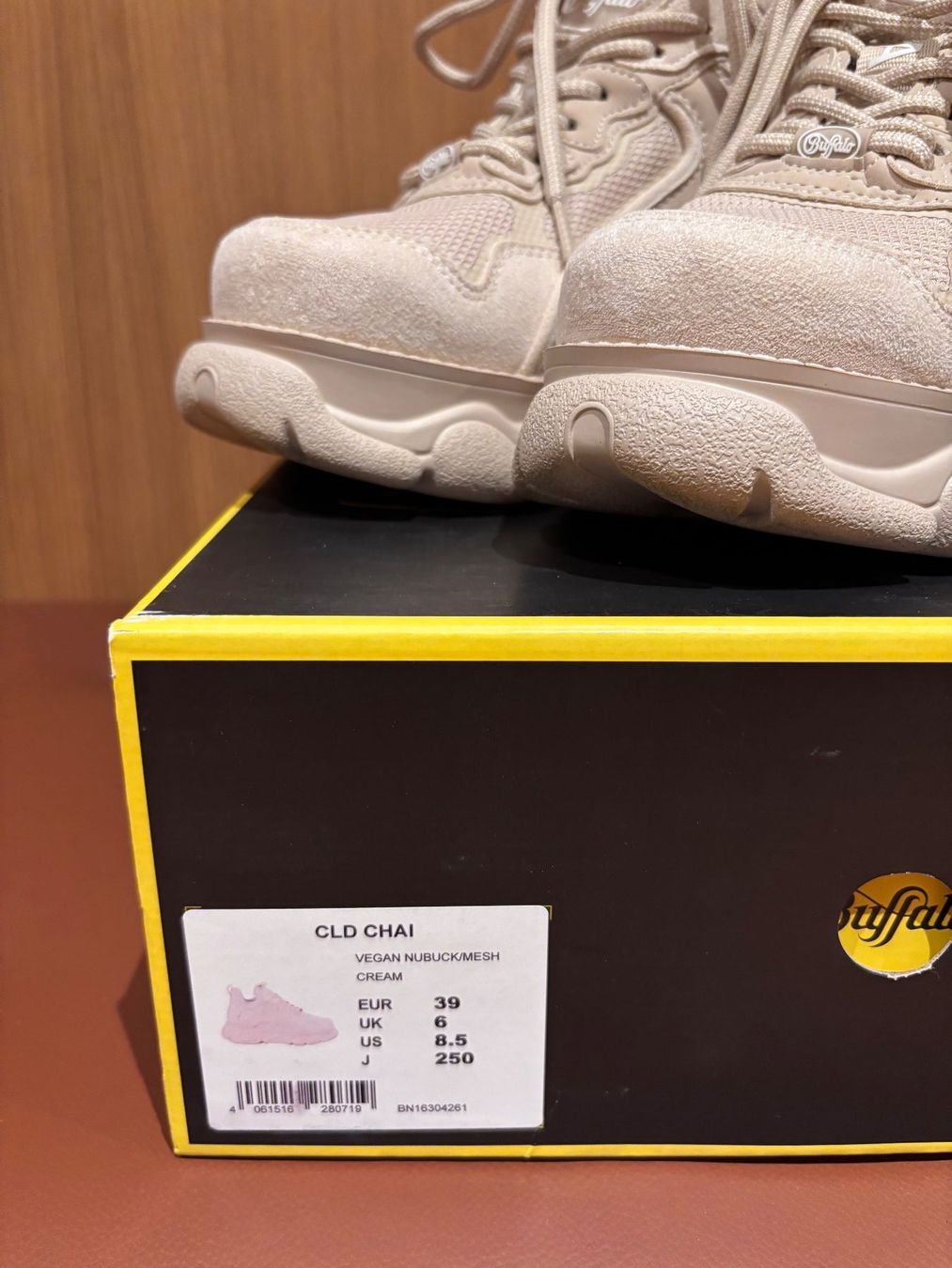 Buffalo Scarpe da donna: Buffalo Plateau Sneaker Gr. 39 – Nuovo (secondo la descrizione) da Neunkirch venduto da autoscooter57 5