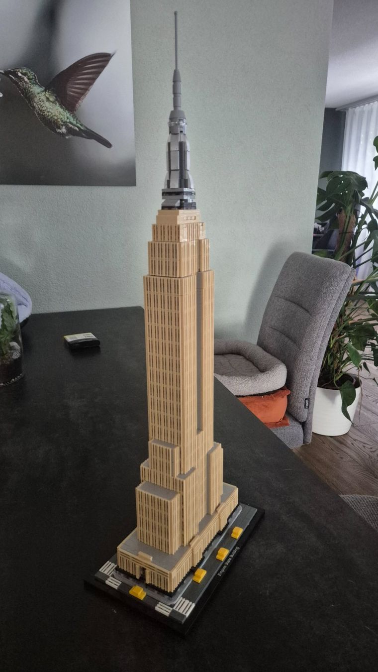 Lego Kit di costruzioni: Lego Architecture - Empire State Building 21046 – Usato da Freienstein venduto da Murloc 1