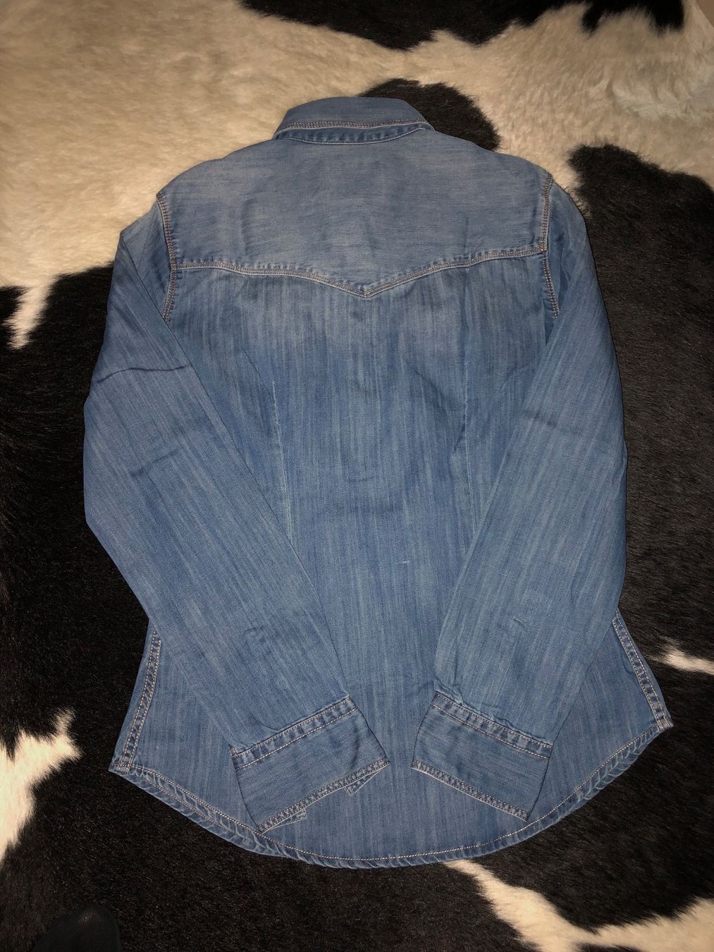 Blusen: Jeans Hemd Damen – Gebraucht aus Oetwil am See von bor_71fi 1