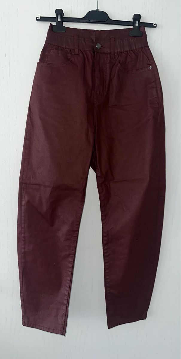 Zara Hosen: ZARA HOSE GR. 34 – Gebraucht aus Unteraegeri von MH203