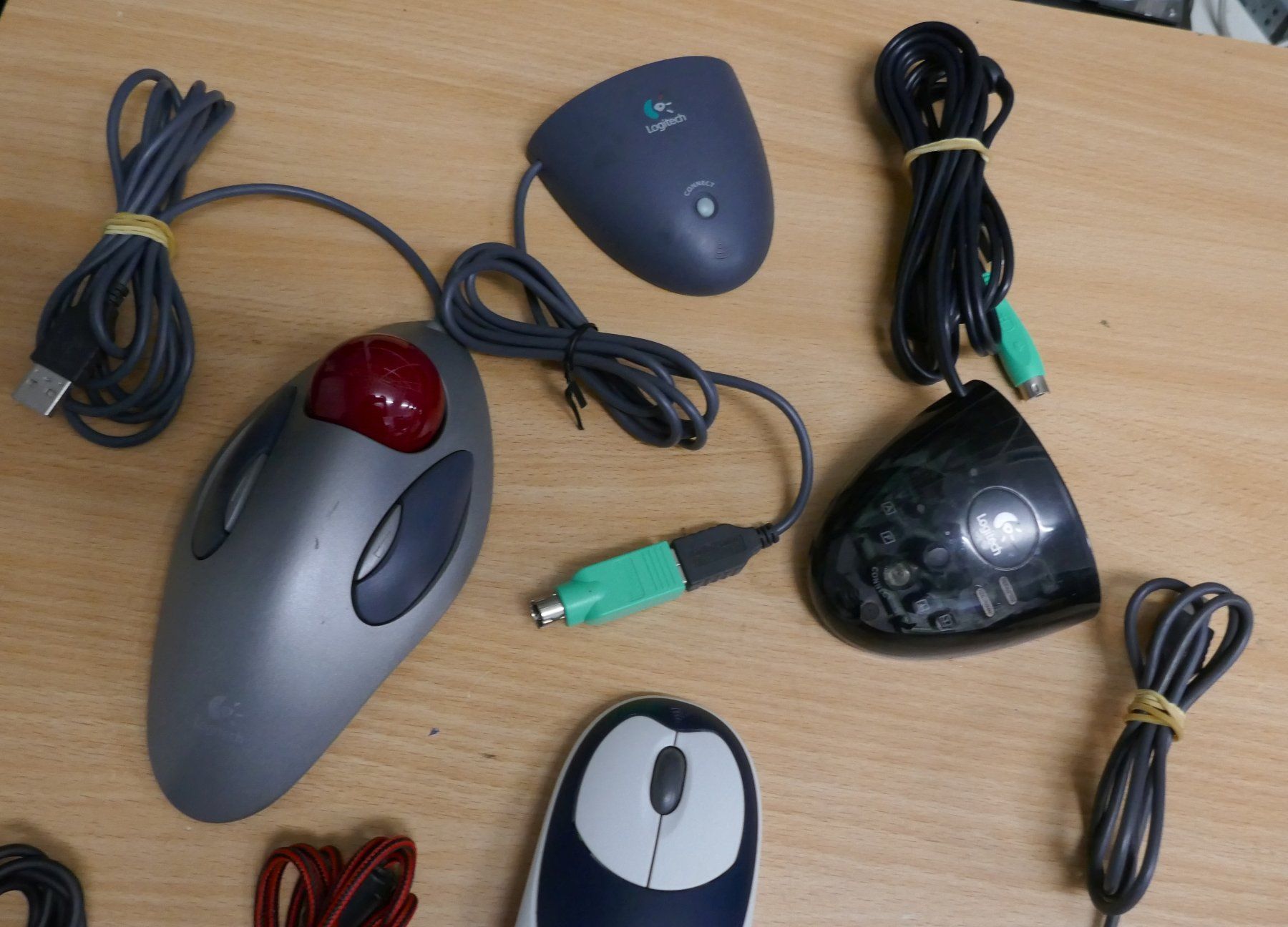 Logitech Mouse: Diverse Mäuse – Usato da Wenslingen venduto da FairlightCMI 3