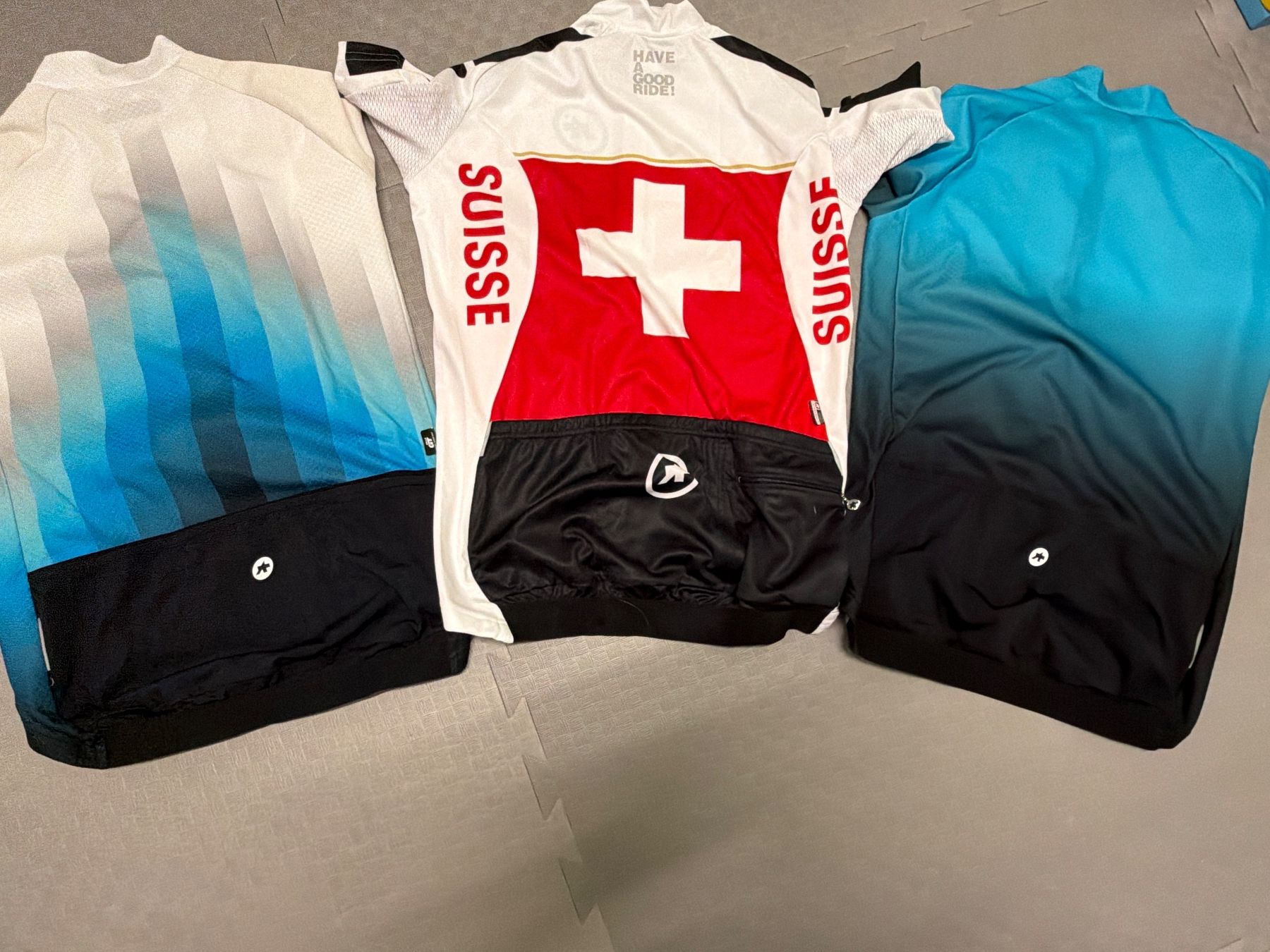 Assos Kleiderpakete: Assos Rad Set – Gebraucht aus Zeiningen von URS1996 2