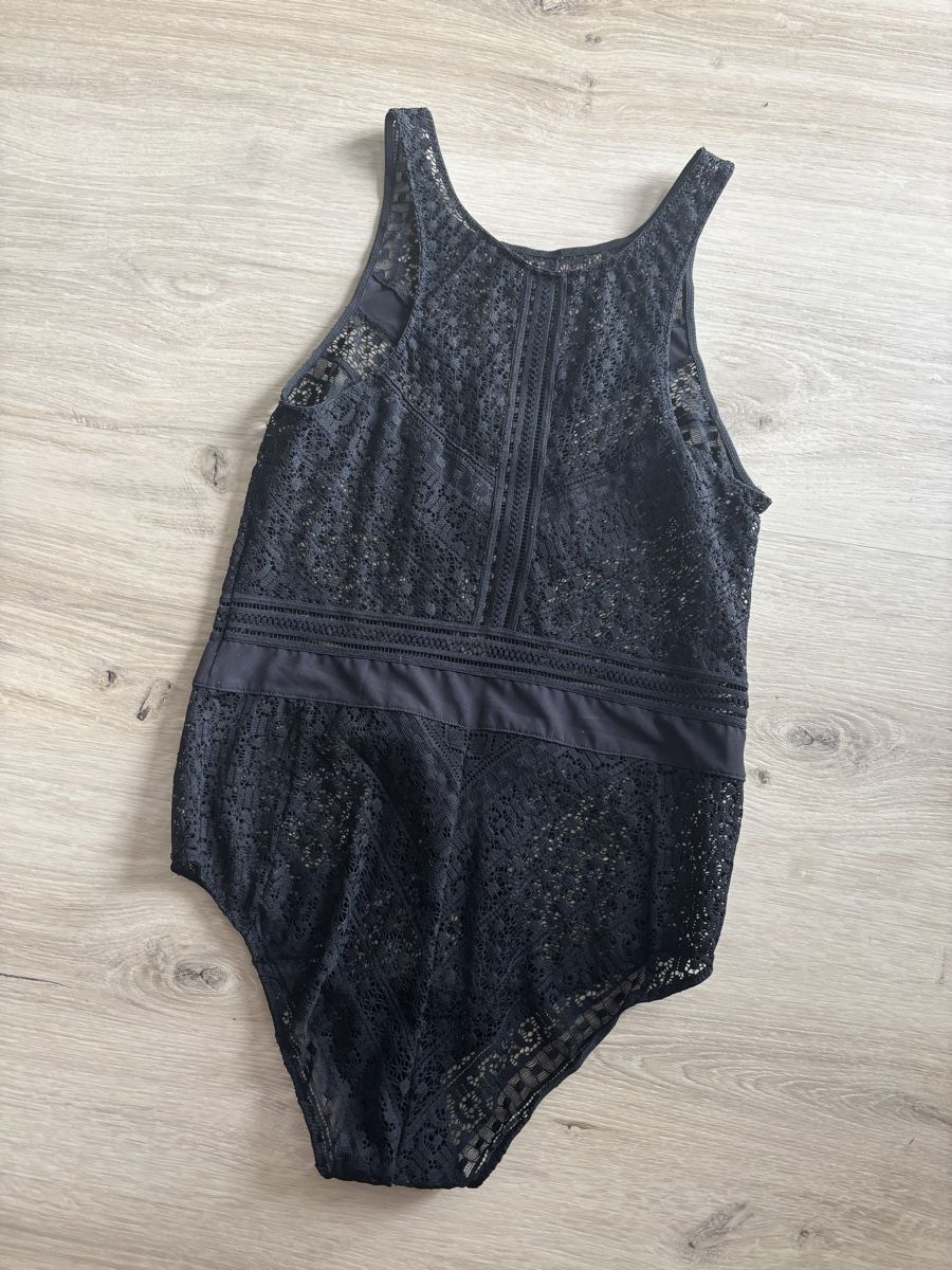 Tops: Schwarzer Spitzenbody – Gebraucht aus Walterswil SO von simone111 2