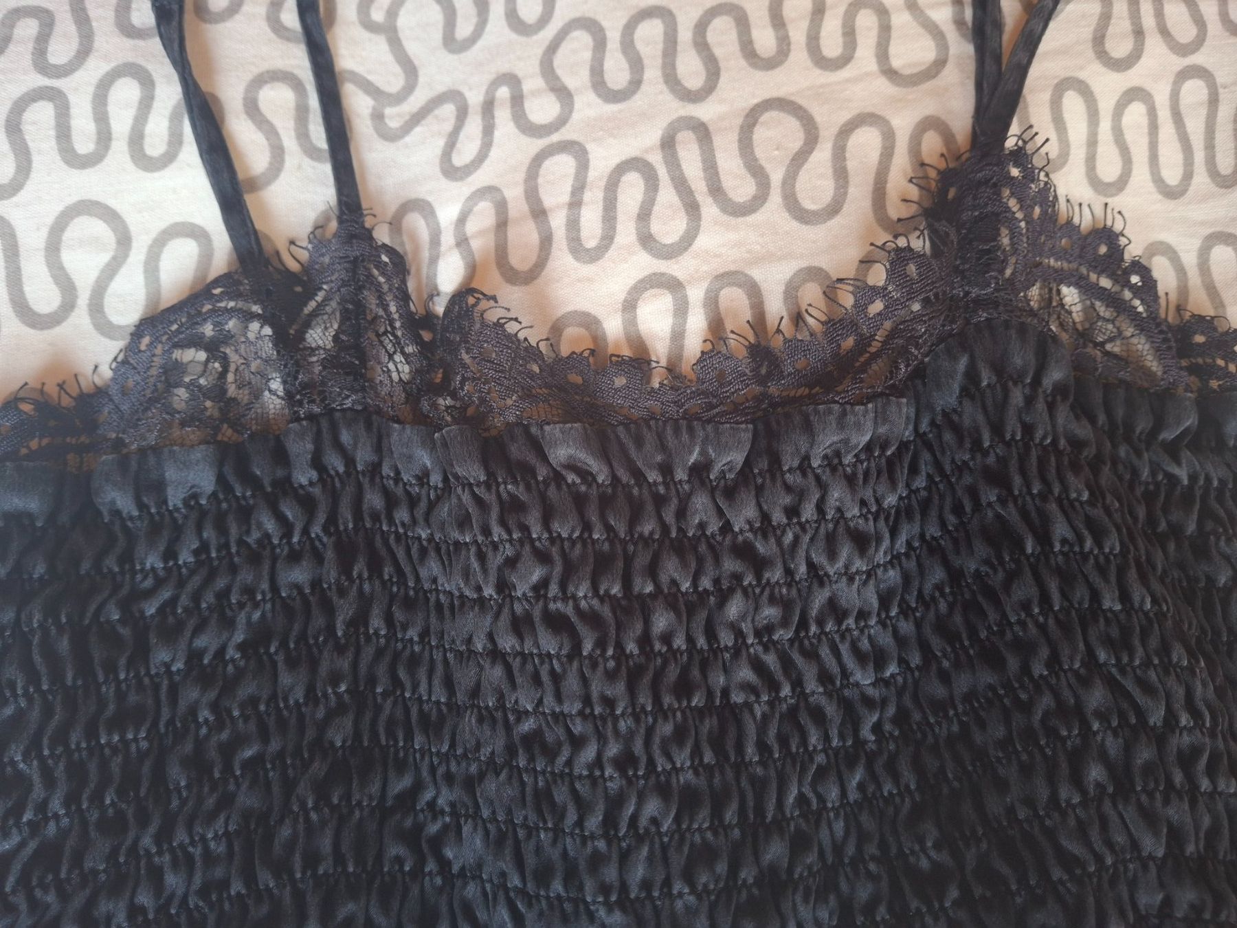 Top: Haut fluide noir taille XS – Usato da Villiers venduto da san_jn5w 2