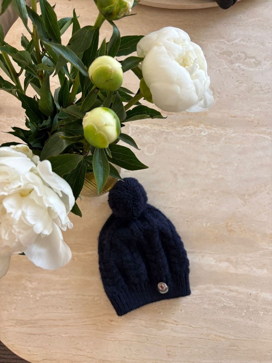 Moncler Copricapi, berretti & cappellini: Moncler Mütze dunkelblau – Nuovo (secondo la descrizione) da Bonstetten venduto da Moma10