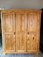 Kleiderschrank