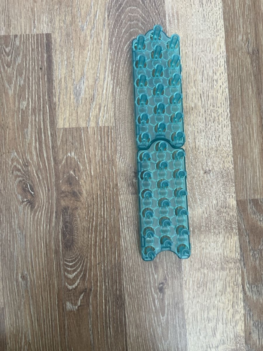 Giocattoli: 2 Loom Bracelets Bänder Webrahmen Werkzeug Set Grösse M – Usato da Wiler b.Utzenstorf venduto da glasstec