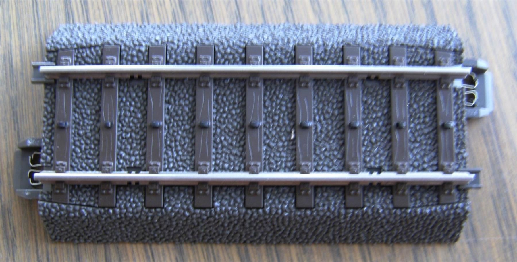 Märklin Modellini di ferrovie: C-Gleise, 24071, neu, ab 1 Stück – Nuovo (secondo la descrizione) da St. Moritz venduto da Manu7500