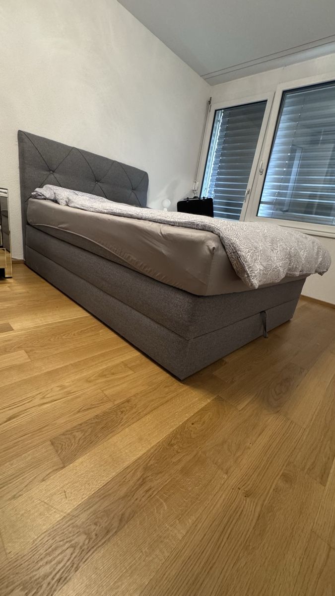 Lits: Boxspringbett grau gepolstert – D'occasion à Hirzel par TargatoNA 4
