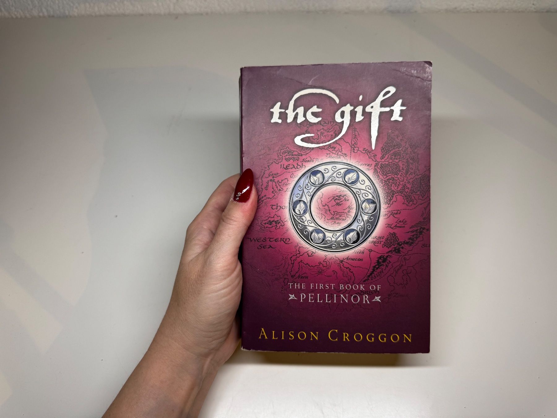Libri: NOVEL: Alison Groggon, The Gift – Usato da Grosswangen venduto da English_books