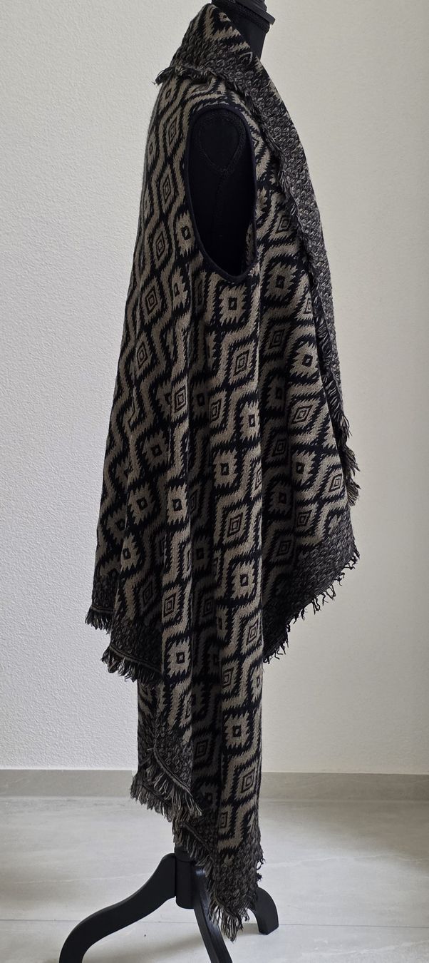 Gilets:  Strickweste Muster Schwarz/Beige Gr. 1 size – D'occasion à Rheinsulz par Gilea 2