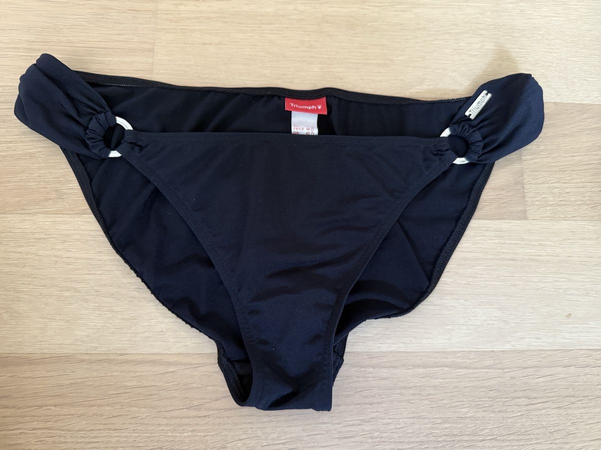 Badekleider & Bikinis: Schwarze Badehose von Triumph, Gr. 44, Neu! – Neu und originalverpackt aus Dielsdorf von Monalita