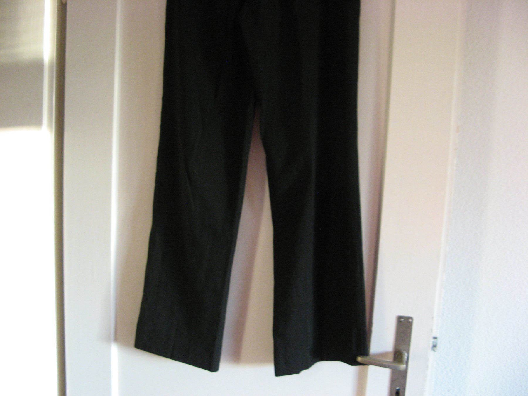 Pull&Bear Pantaloni: Hose schwarz Pull & Bear Gr. M – Usato da Zürich venduto da apil 5