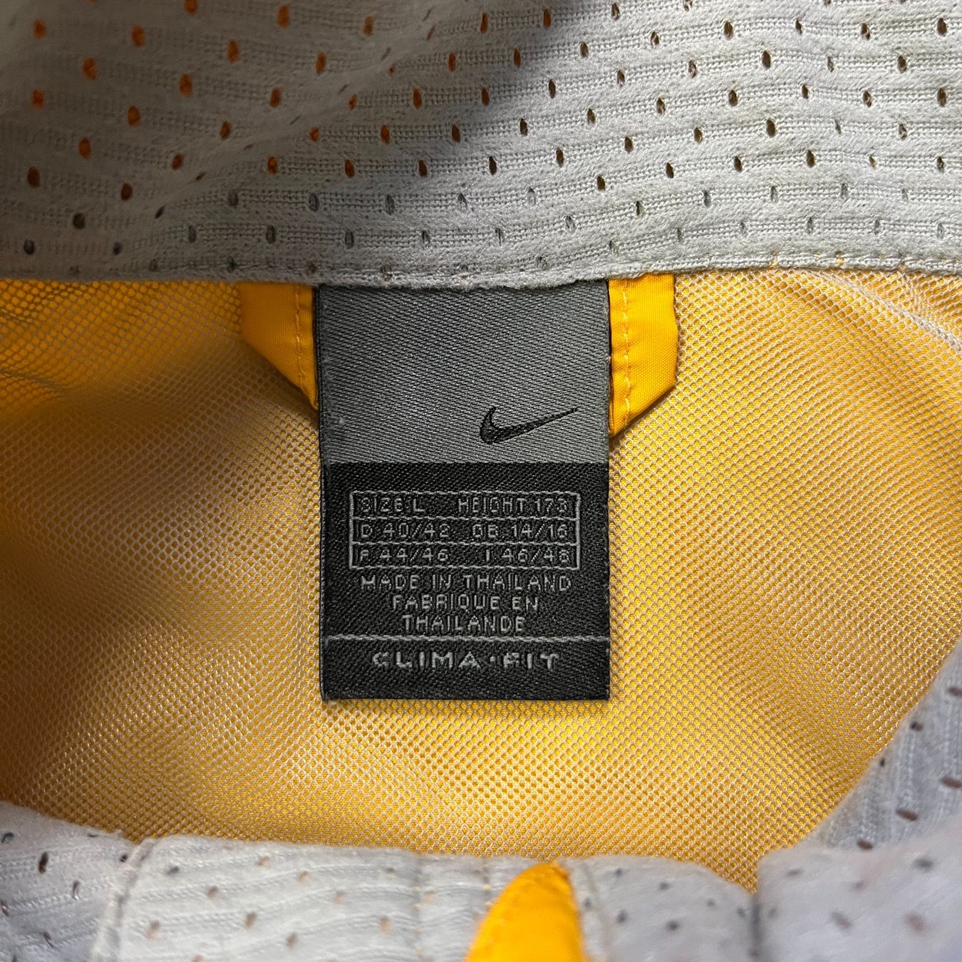 Nike Giacche: Vintage Nike Trackjacket (L) – Usato da Chamoson venduto da Sapoloshop 3